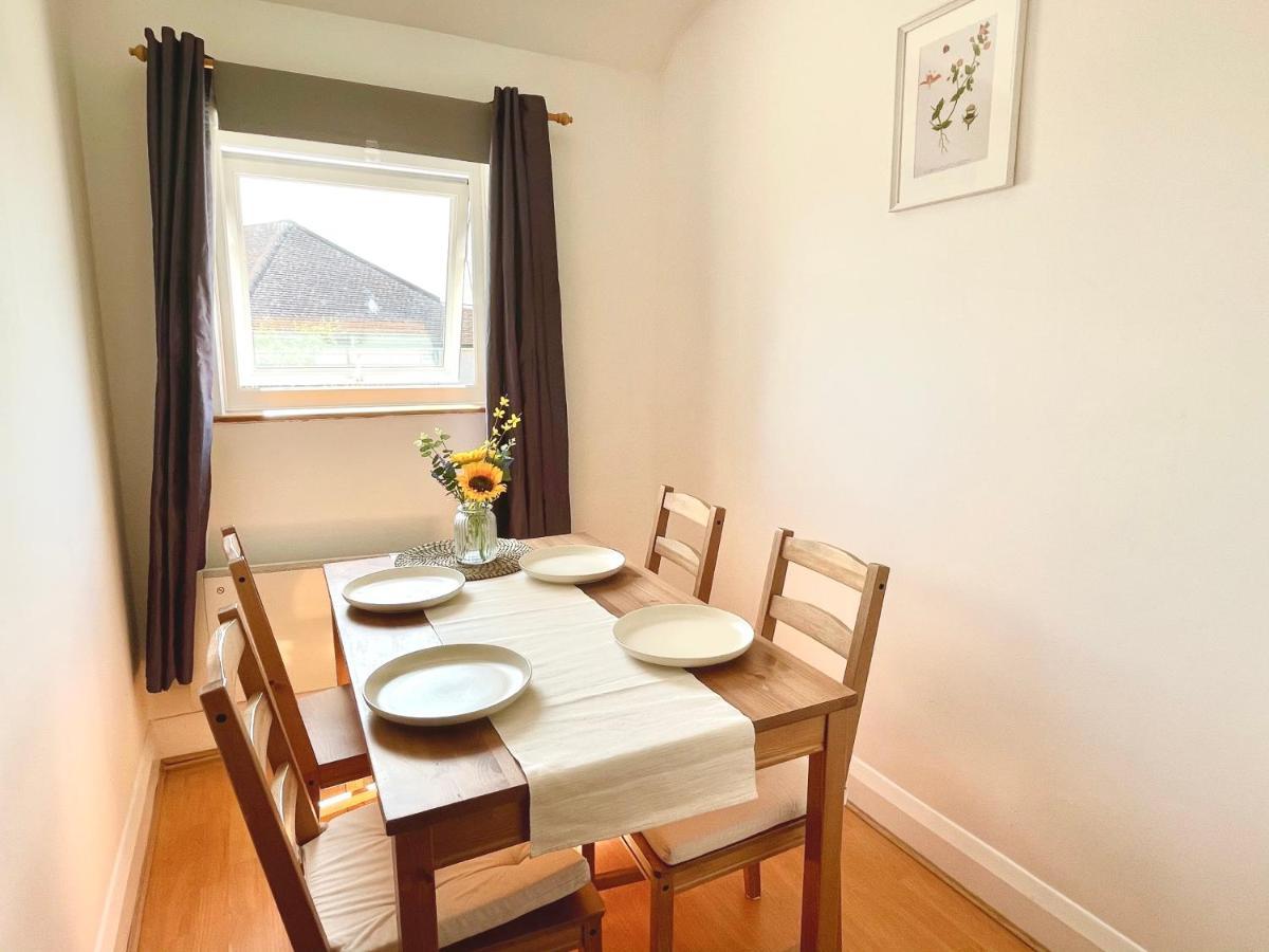 Appartamento No2326 Tree-Hole Northolt  Esterno foto