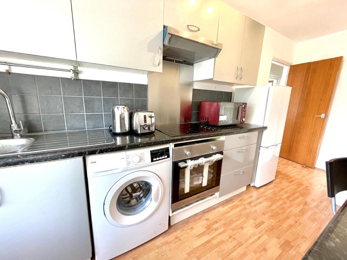 Appartamento No2326 Tree-Hole Northolt  Esterno foto